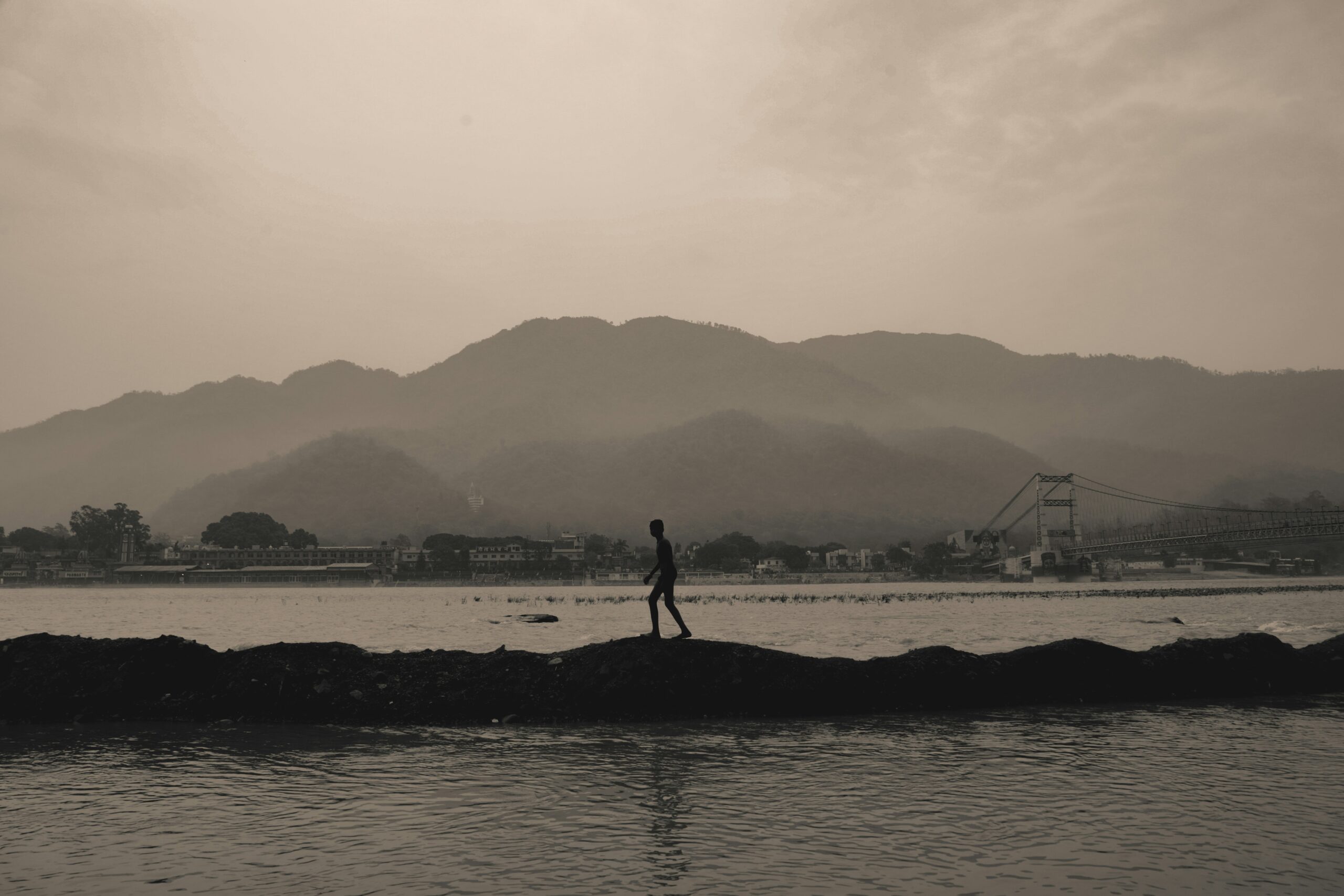 Infracțiunea de șantaj și granița fină cu amenințarea